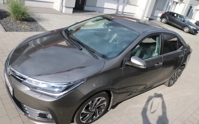 Toyota Corolla cena 61900 przebieg: 159900, rok produkcji 2017 z Oleśnica małe 436